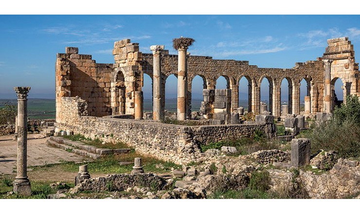 Visite du site romain antique de Volubilis lors de la première étape du Rallye de la Découverte - édition Maroc 2021